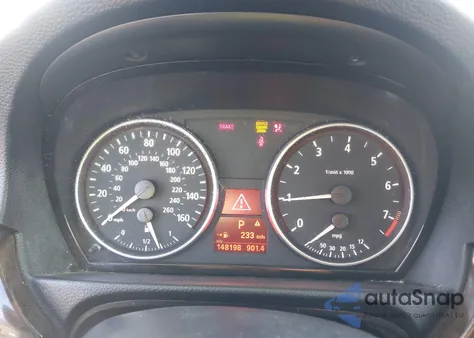 2006 BMW 325I z USA, uszkodzony, nr VIN WBAVB17546NK41348